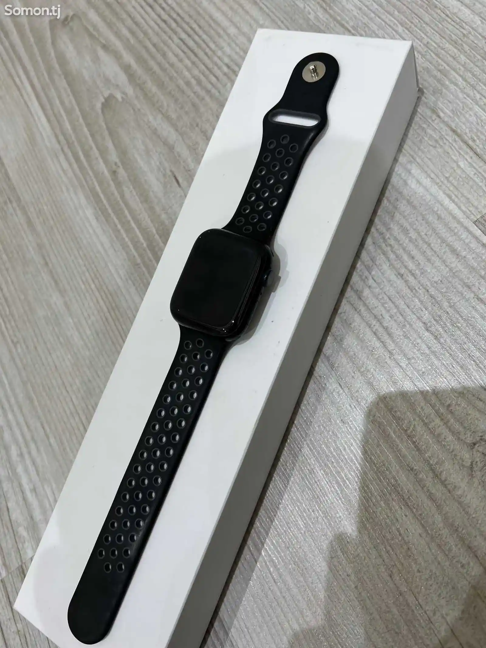 Смарт часы Apple Watch Series 8 45mm-1