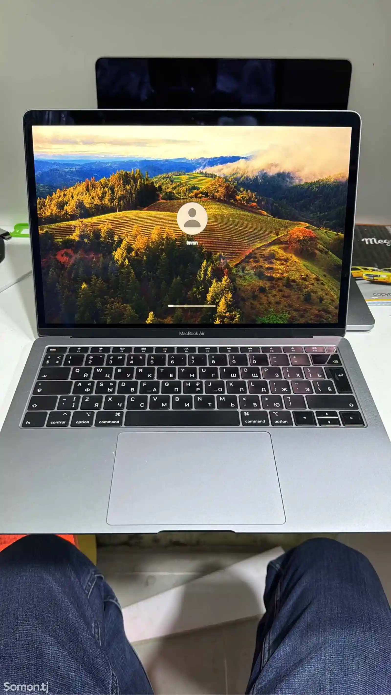 Ноутбук MacBook air 2018-1