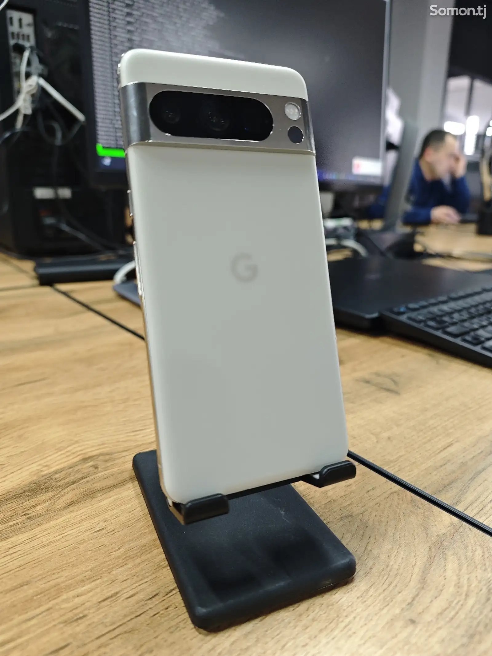 Google Pixel 8 Pro-1