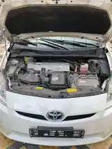 Toyota Prius, 2010-11