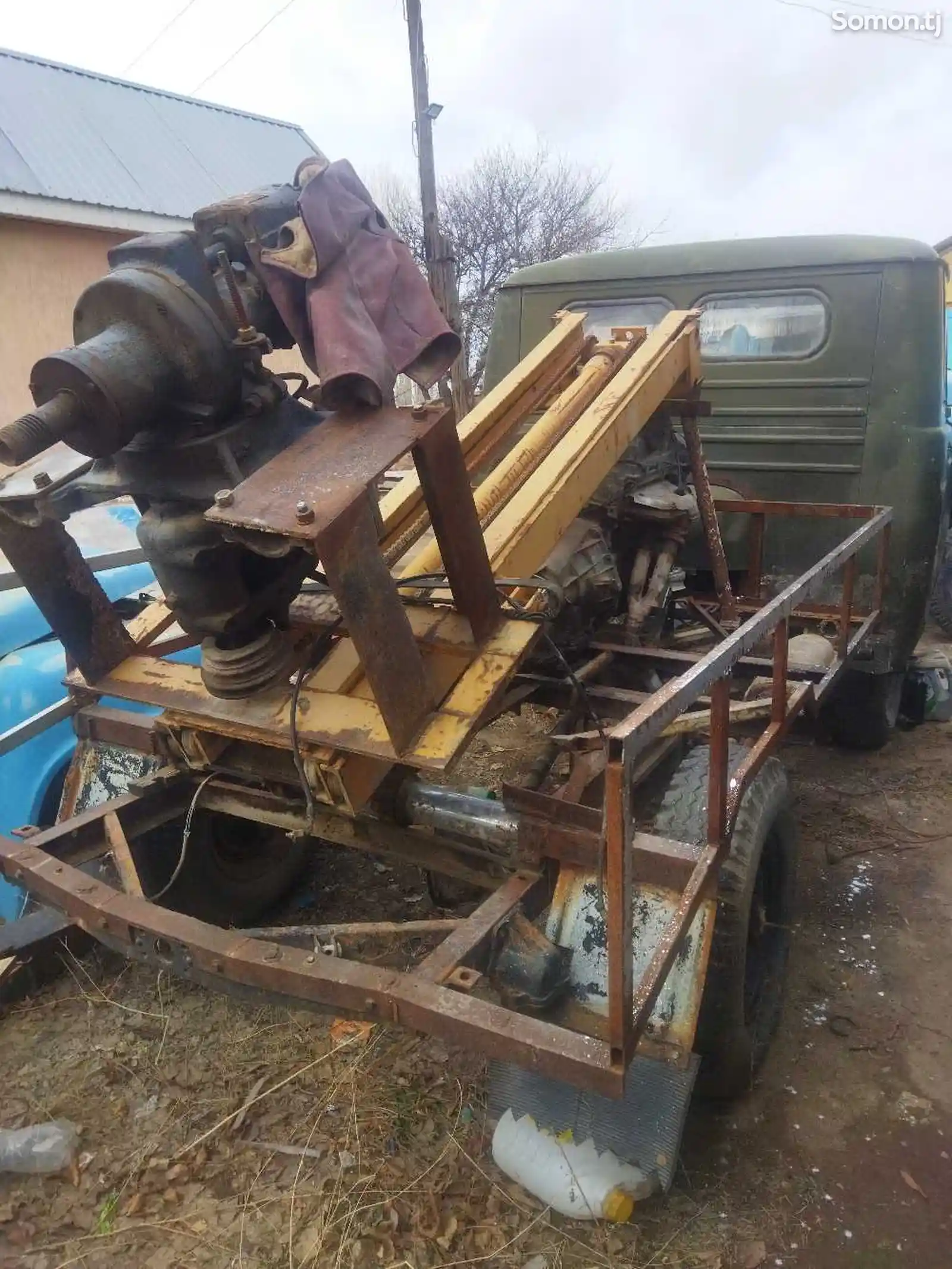 Буровая машина УАЗ-2