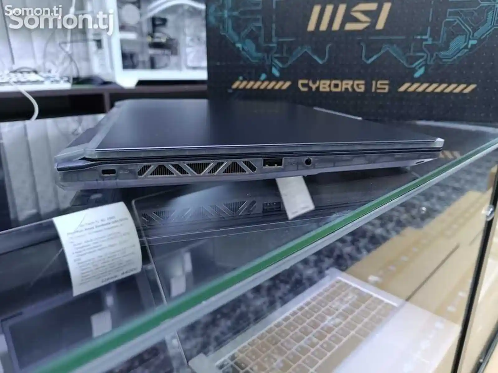 Ноутбук MSI Cyborg 15 Core i7-12650H / RTX 4060 8GB / 8GB / 512G / 144Hz-11