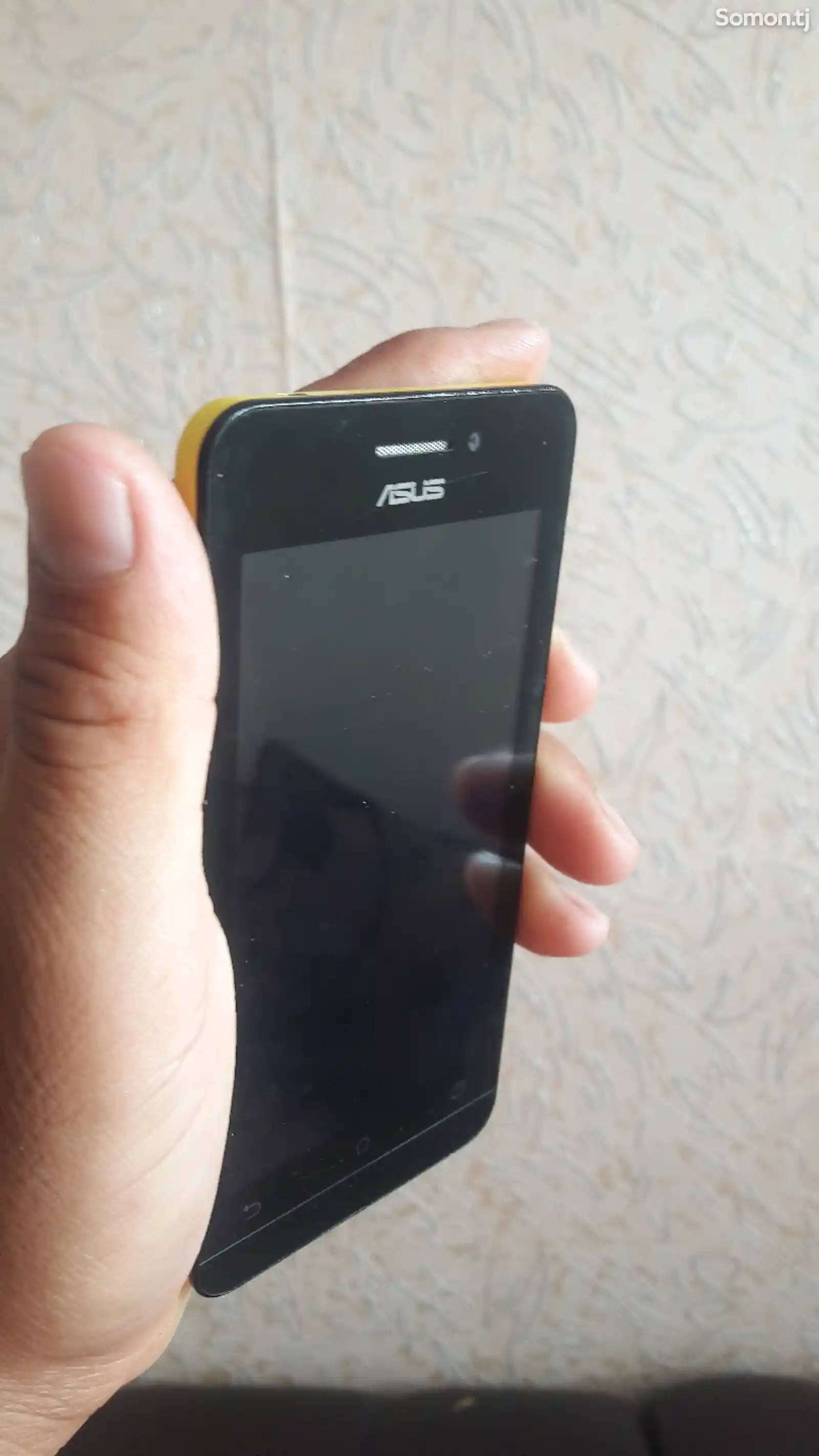 Телефон Asus-4