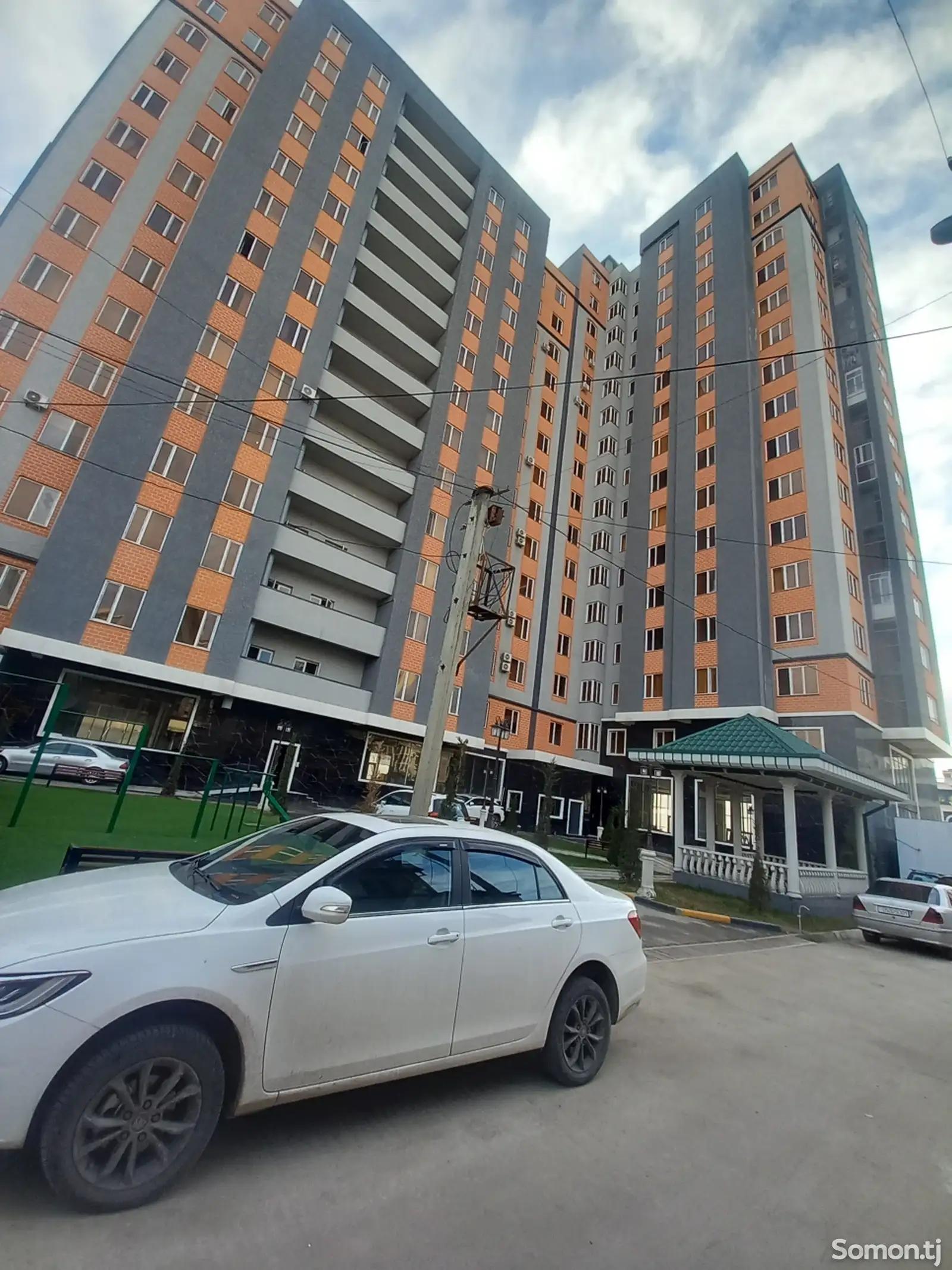 3-комн. квартира, 3 этаж, 84м², Исмоили Сомони-1