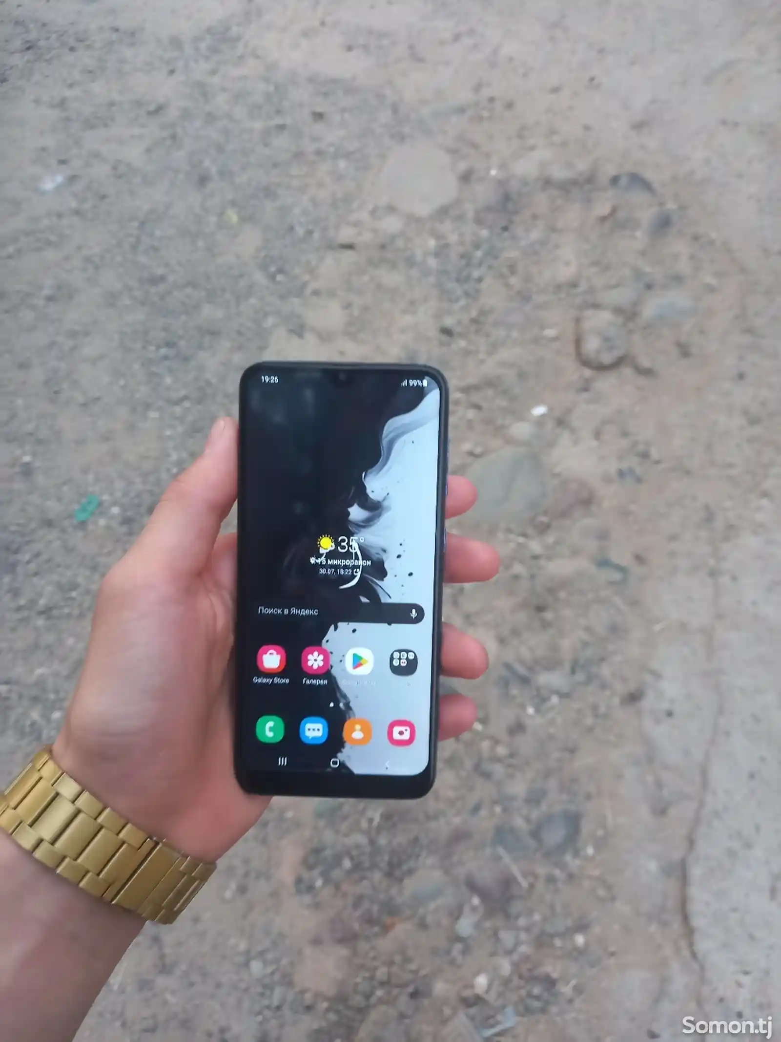 Samsung Galaxy A30-3