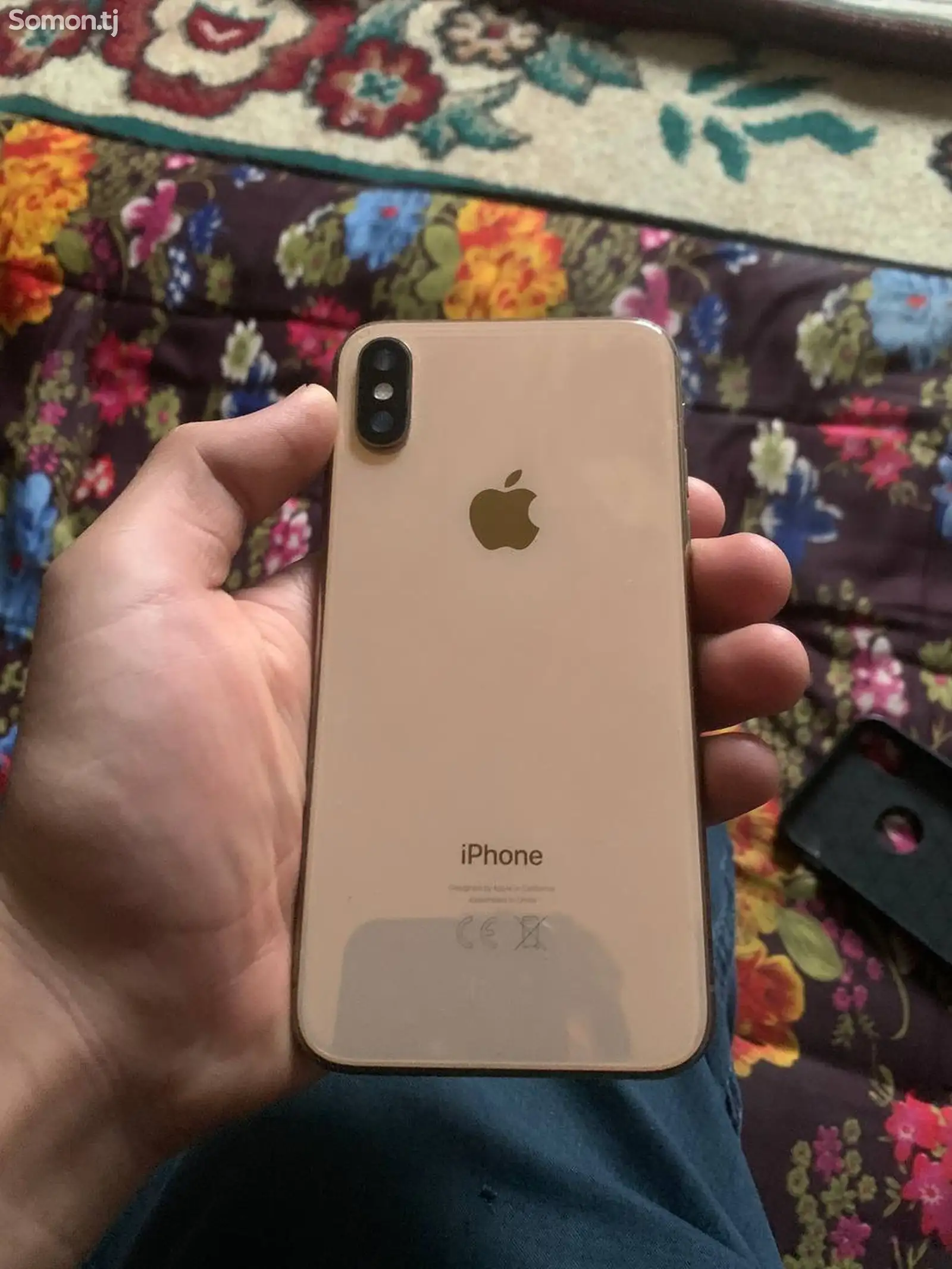 Apple iPhone Xs, 64 gb, Gold-1