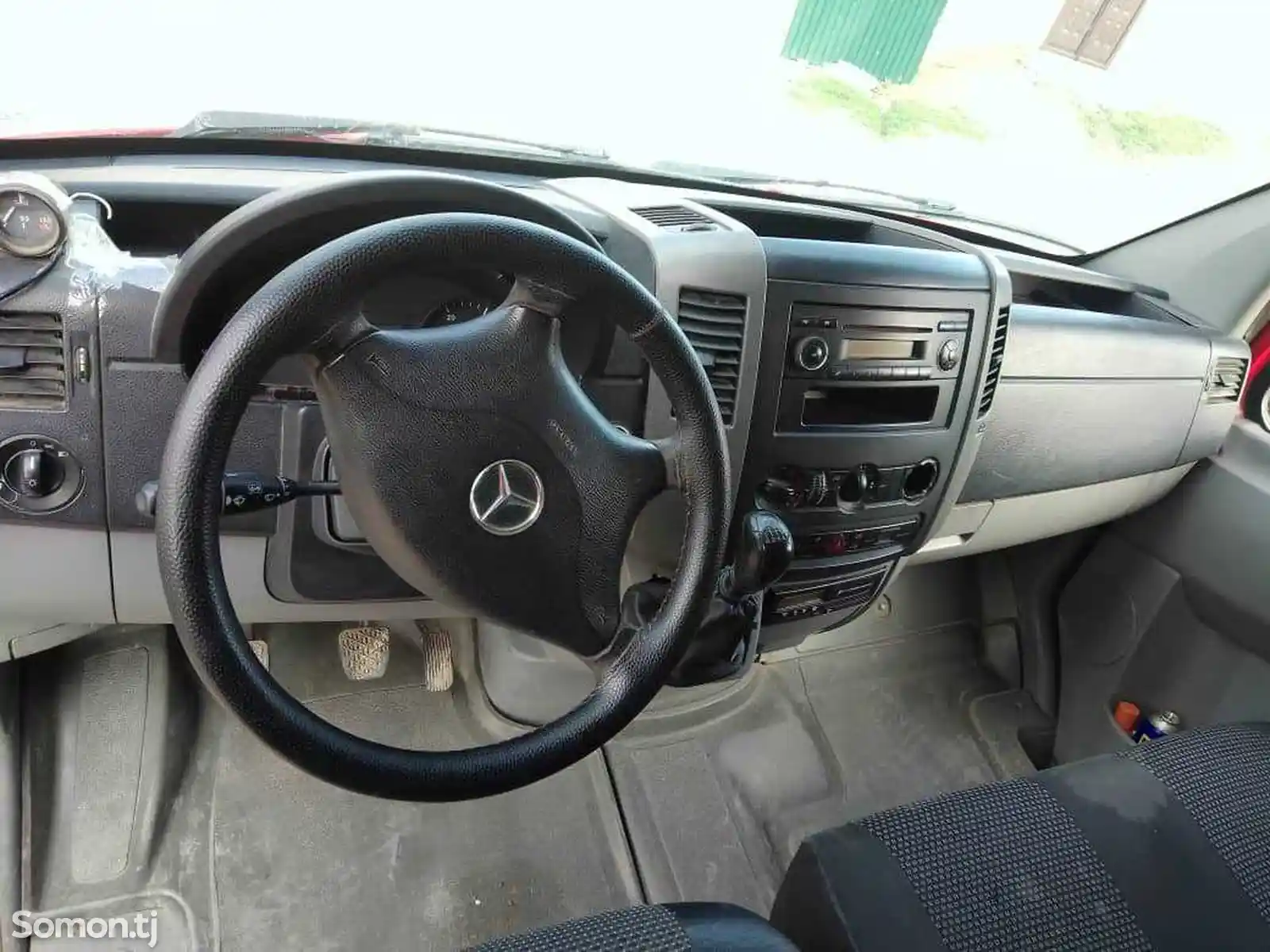 Фургон Mercedes-Benz Sprinter-4