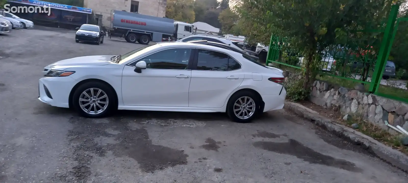 Toyota Camry, 2019-5