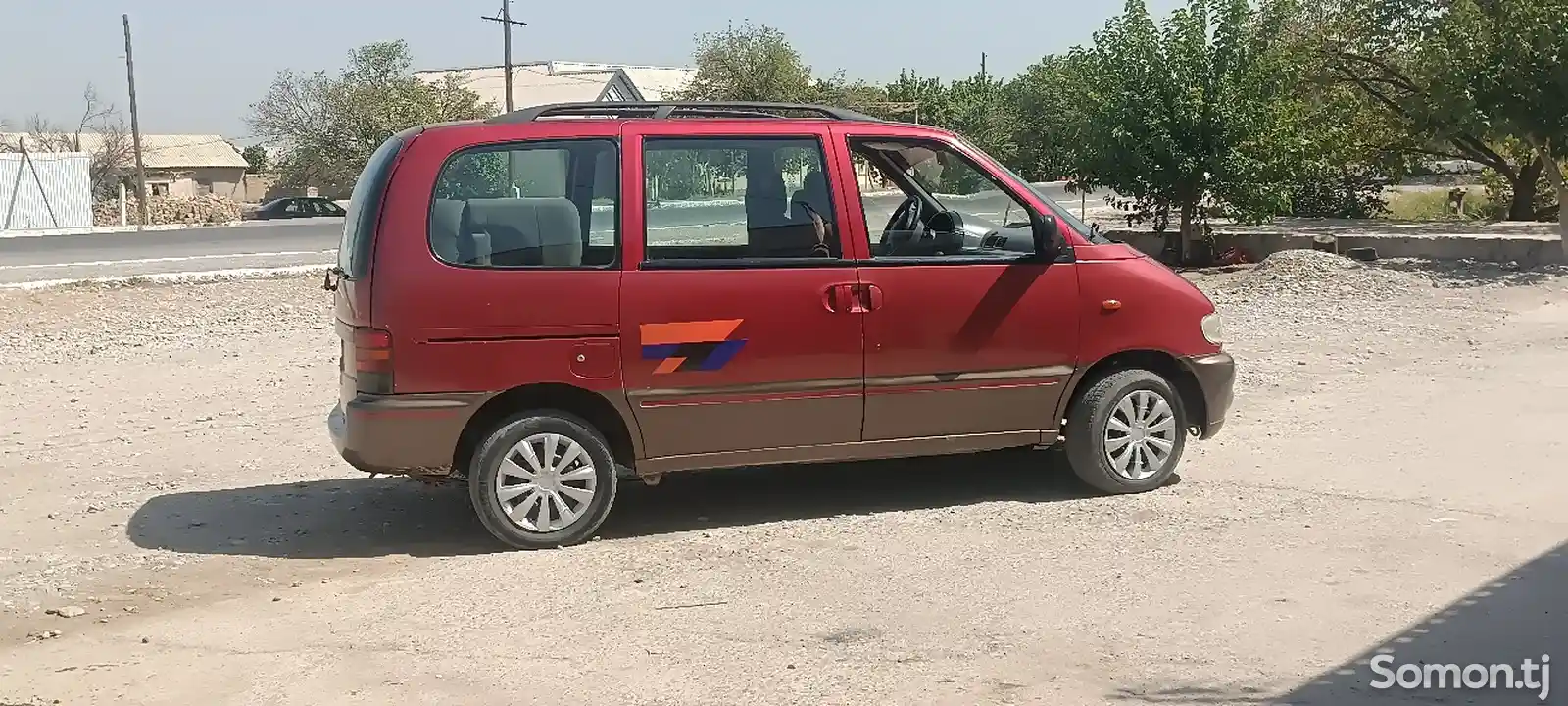 Nissan Serena, 2000-2