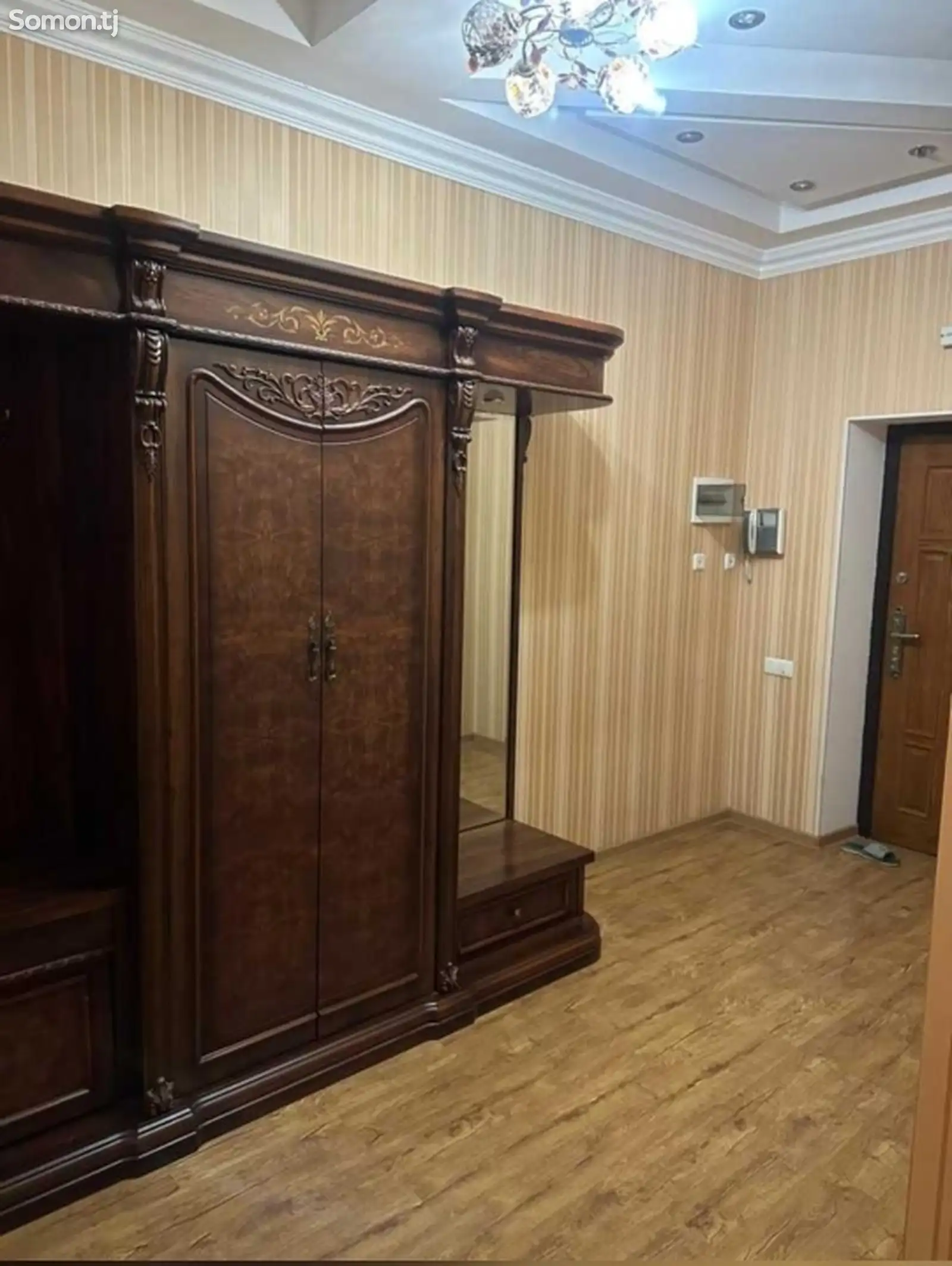 3-комн. квартира, 8 этаж, 100м², И. Сомони-1