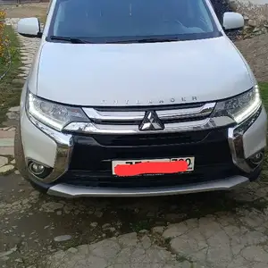 Mitsubishi Outlander, 2018