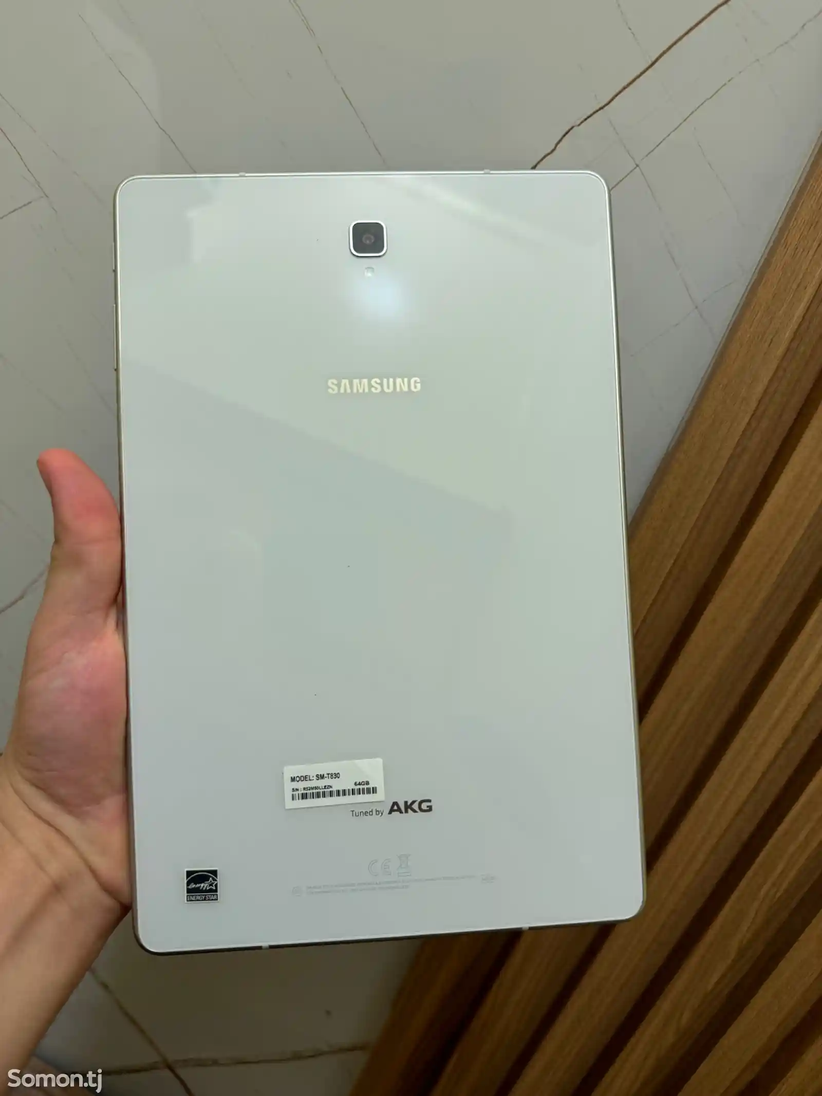 Планшет Samsung Galaxy Tab S4-1