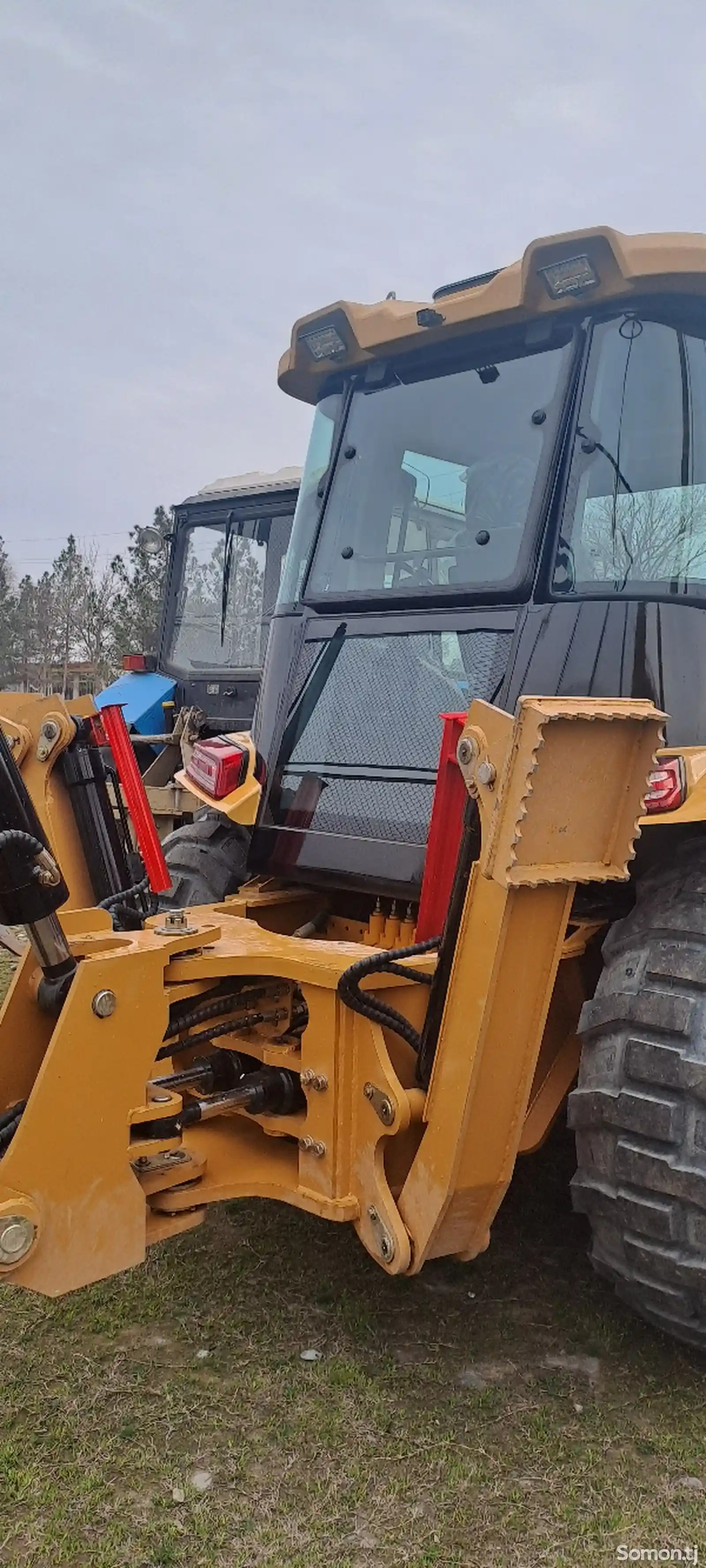 Экскаватор погрузчик CAT 420 F,2023-6