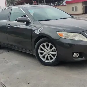 Toyota Camry, 2010