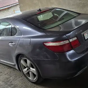 Lexus LS series, 2007