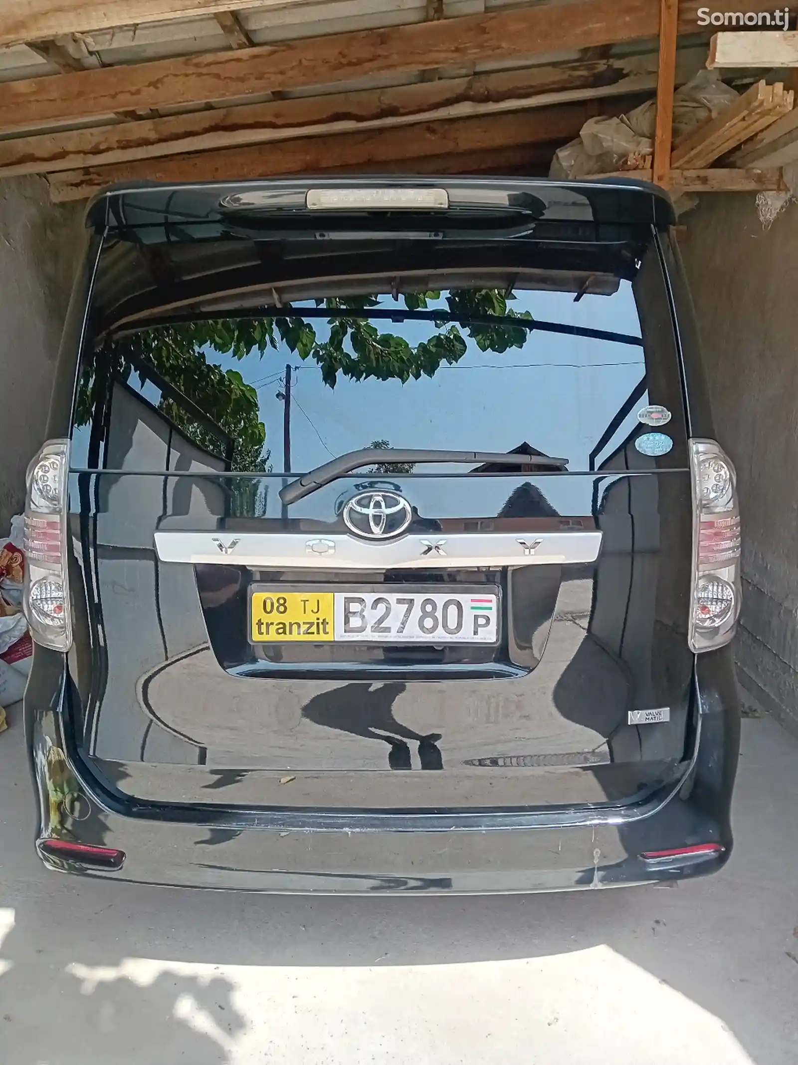 Toyota Voxy, 2009-2