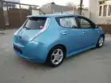 Nissan Leaf, 2011-10