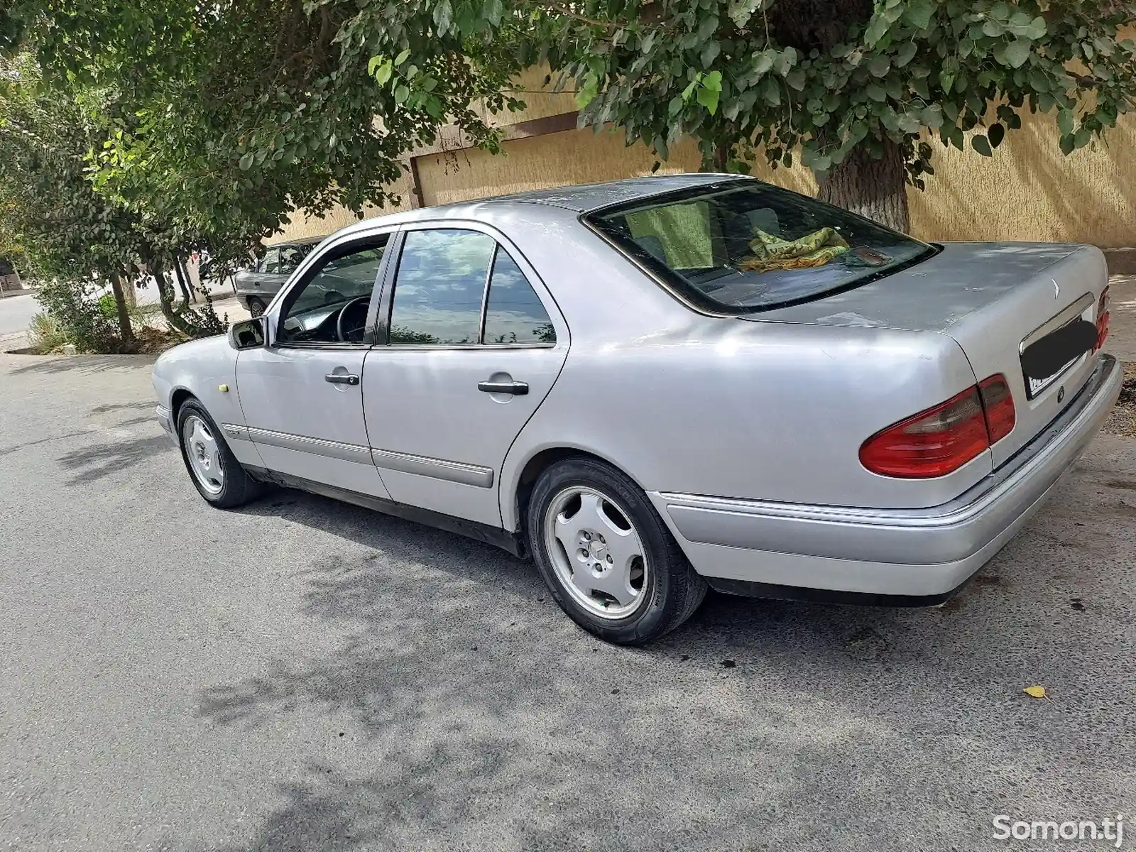 Mercedes-Benz E class, 1995-7