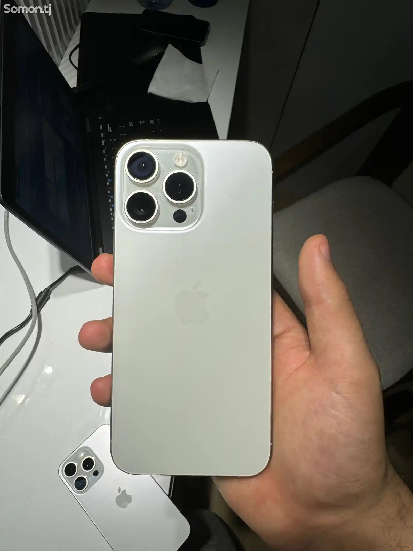 Apple iPhone 15 Pro Max, 256 gb, White Titanium-6