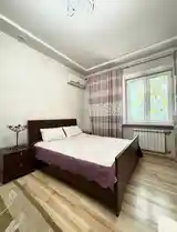 3-комн. квартира, 1 этаж, 80м², ул.м.турсунзода.8.кв.17-8