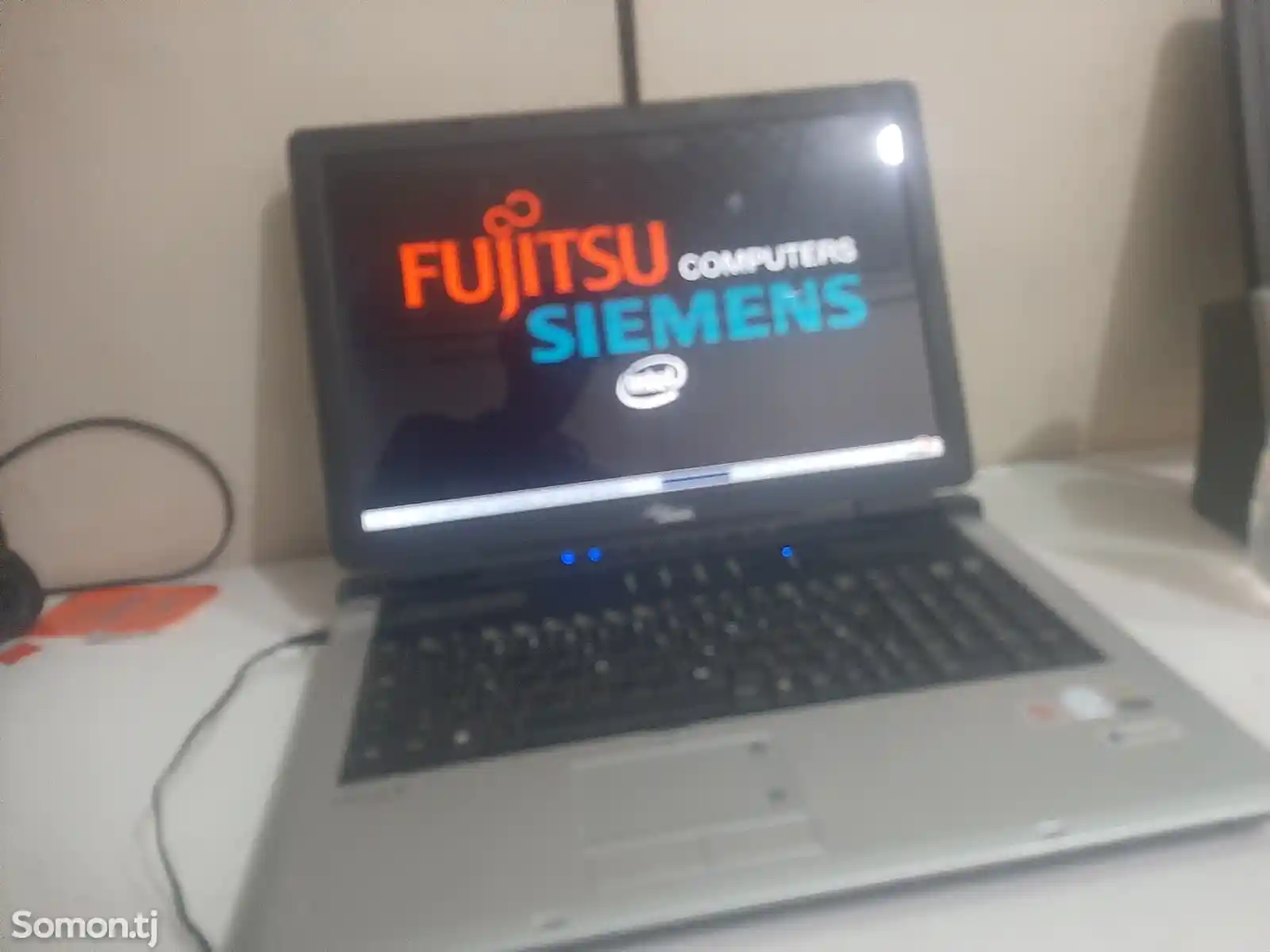 Ноутбук Siemens Fujitsu-1