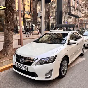 Toyota Camry, 2014