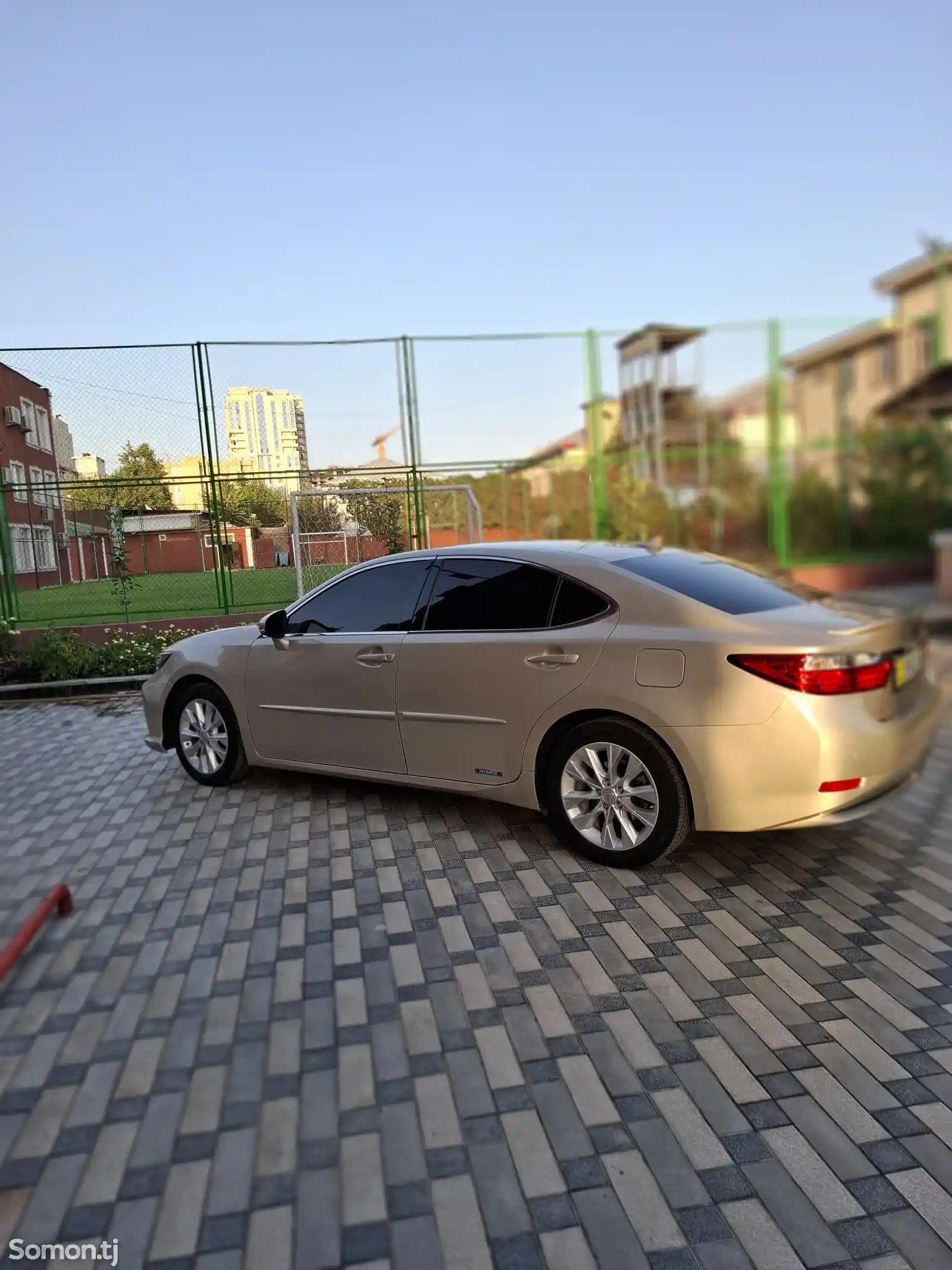 Lexus ES series, 2013-11