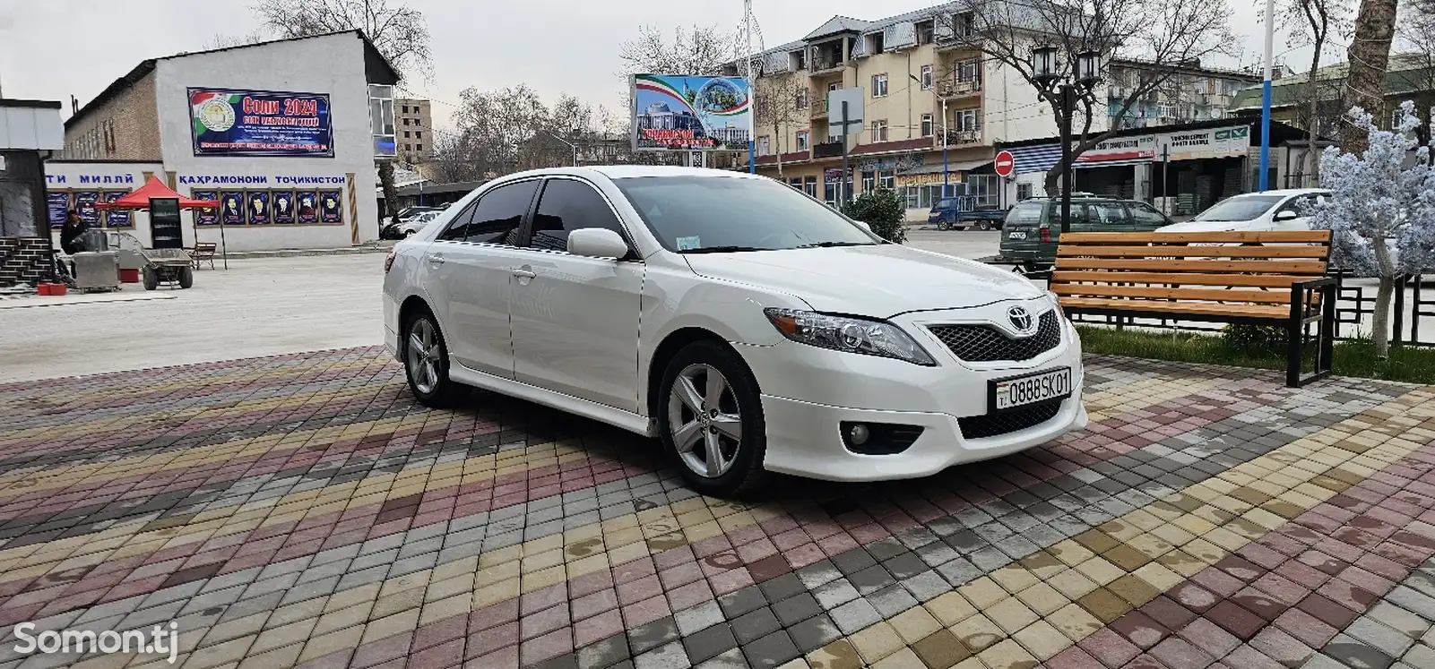 Toyota Camry, 2011-1