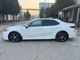 Toyota Camry, 2019-3