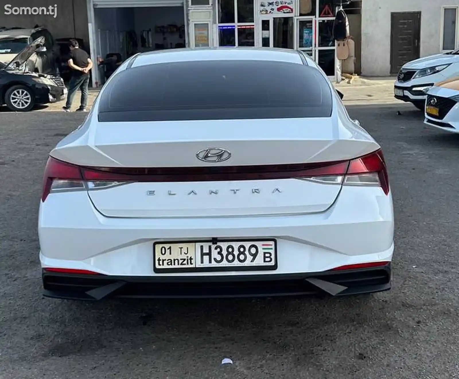 Hyundai Elantra, 2022-6