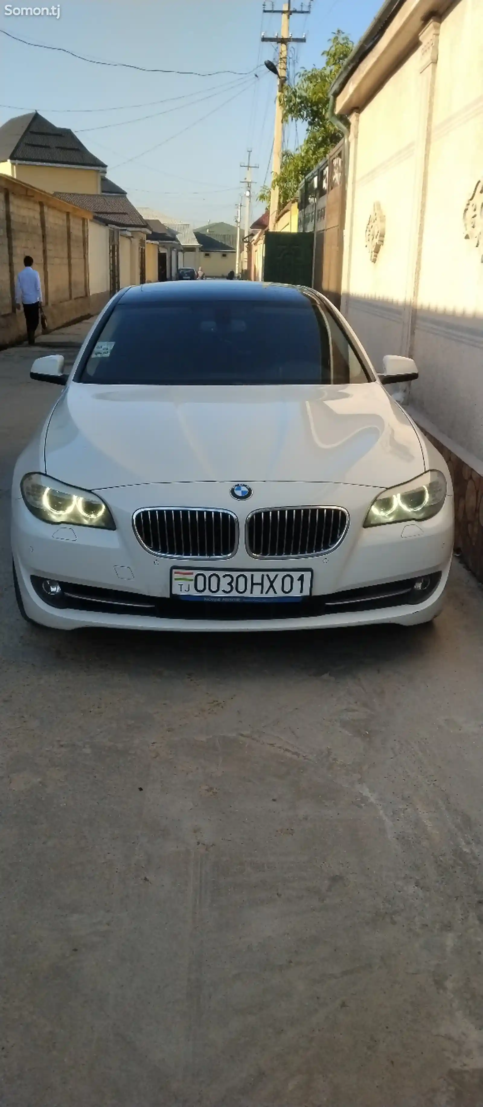 BMW i8, 2013-1