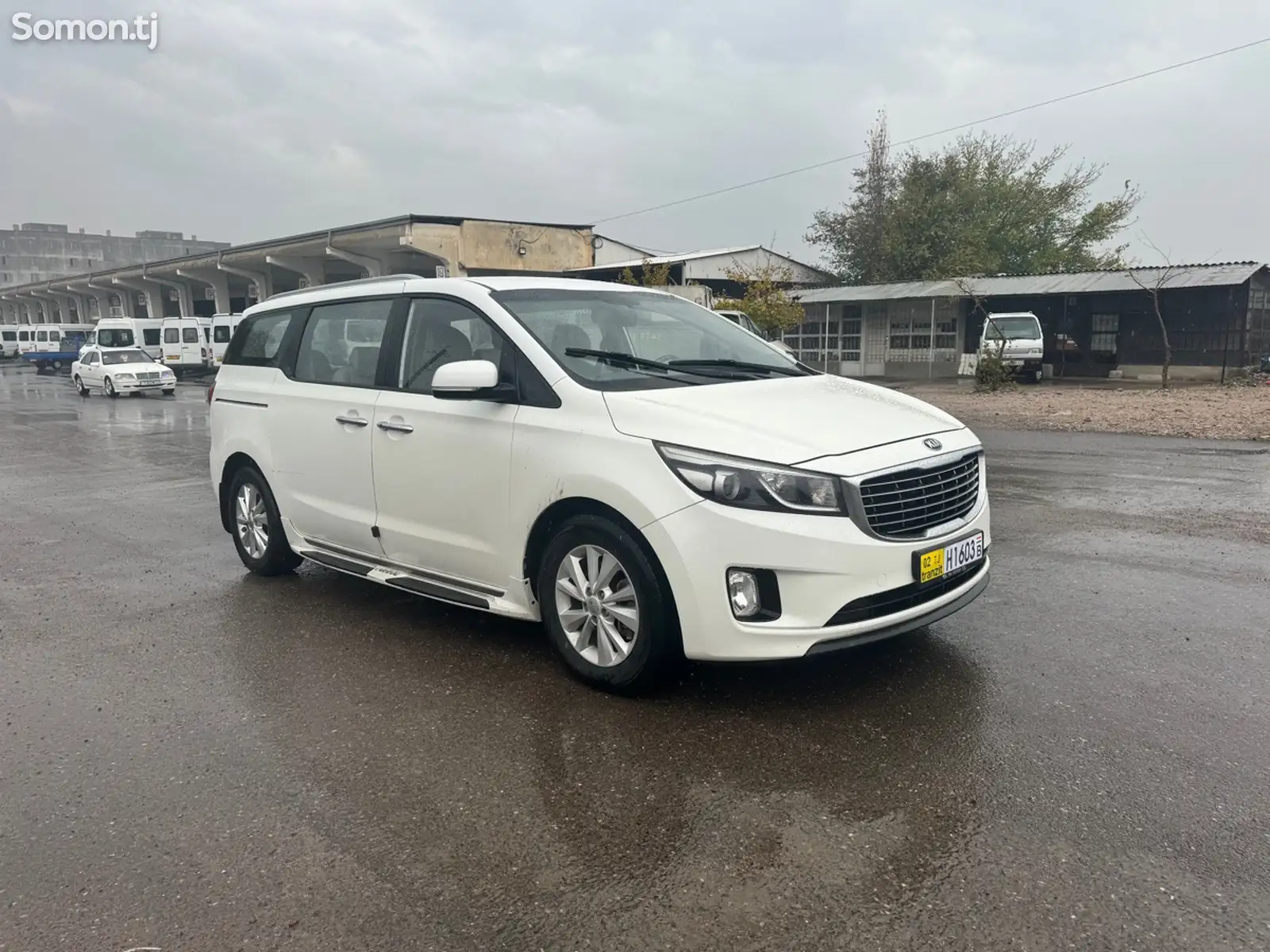 Kia Carnival, 2015-1