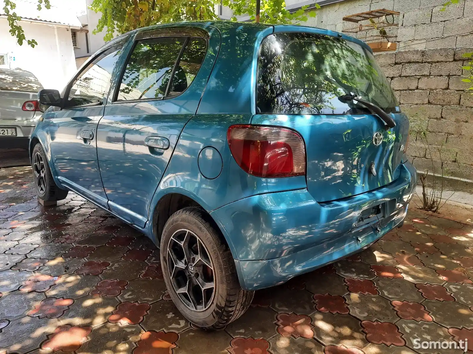 Toyota Vitz, 2001-1