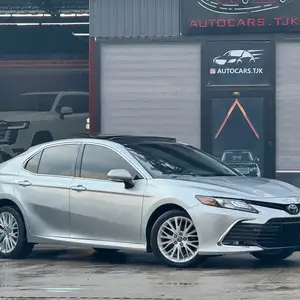 Toyota Camry, 2018