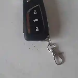 Ключ от автомобиля