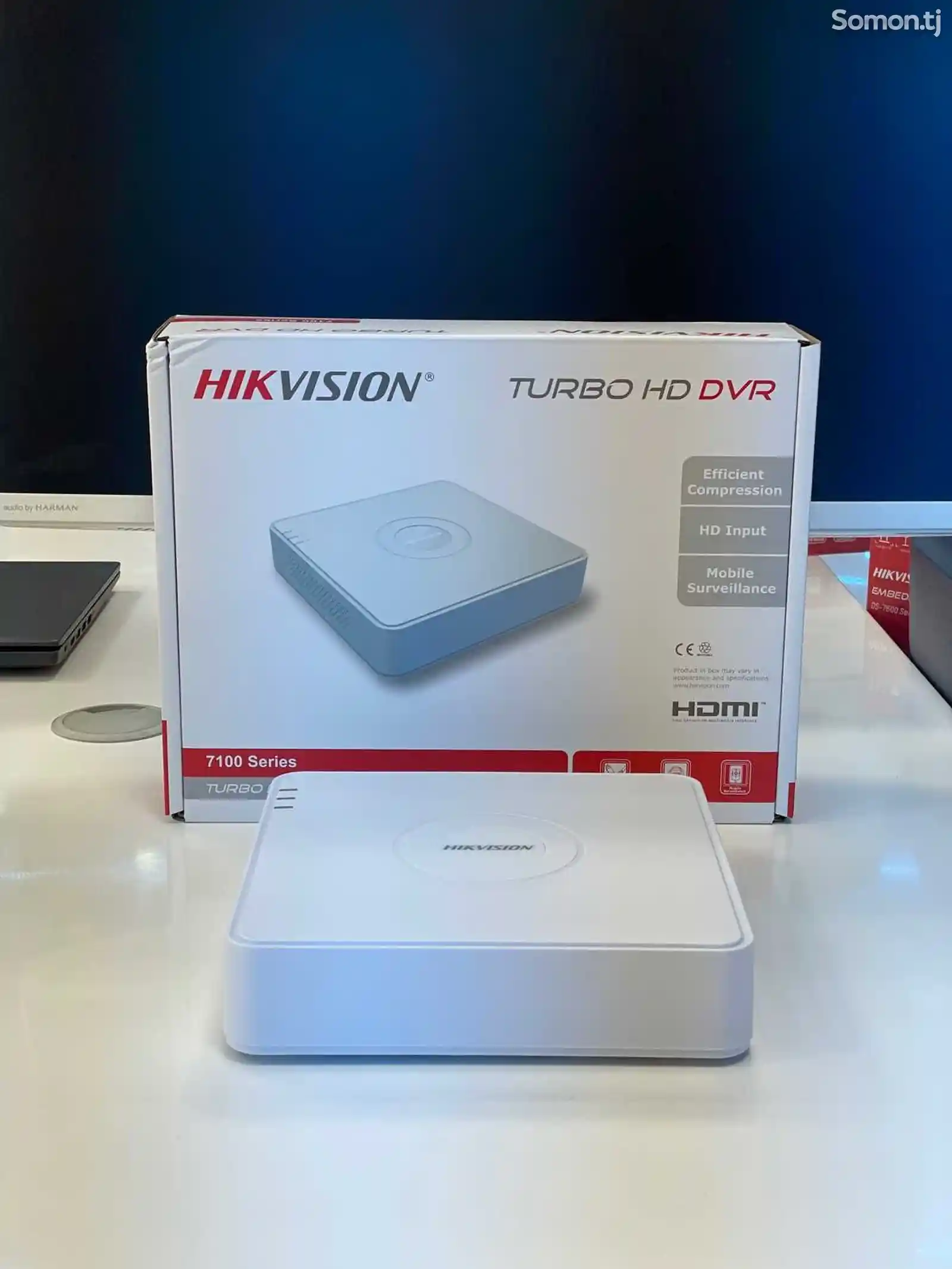 База видеорегистратор Hikvision 8порт DS-7108HGHI-F1-1