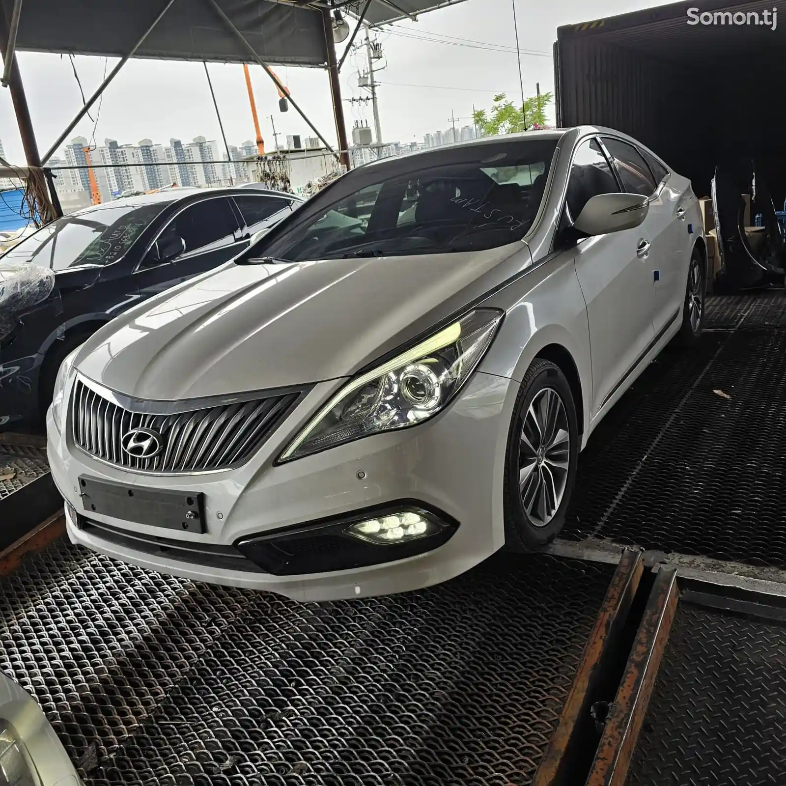 Hyundai Grandeur, 2015-4