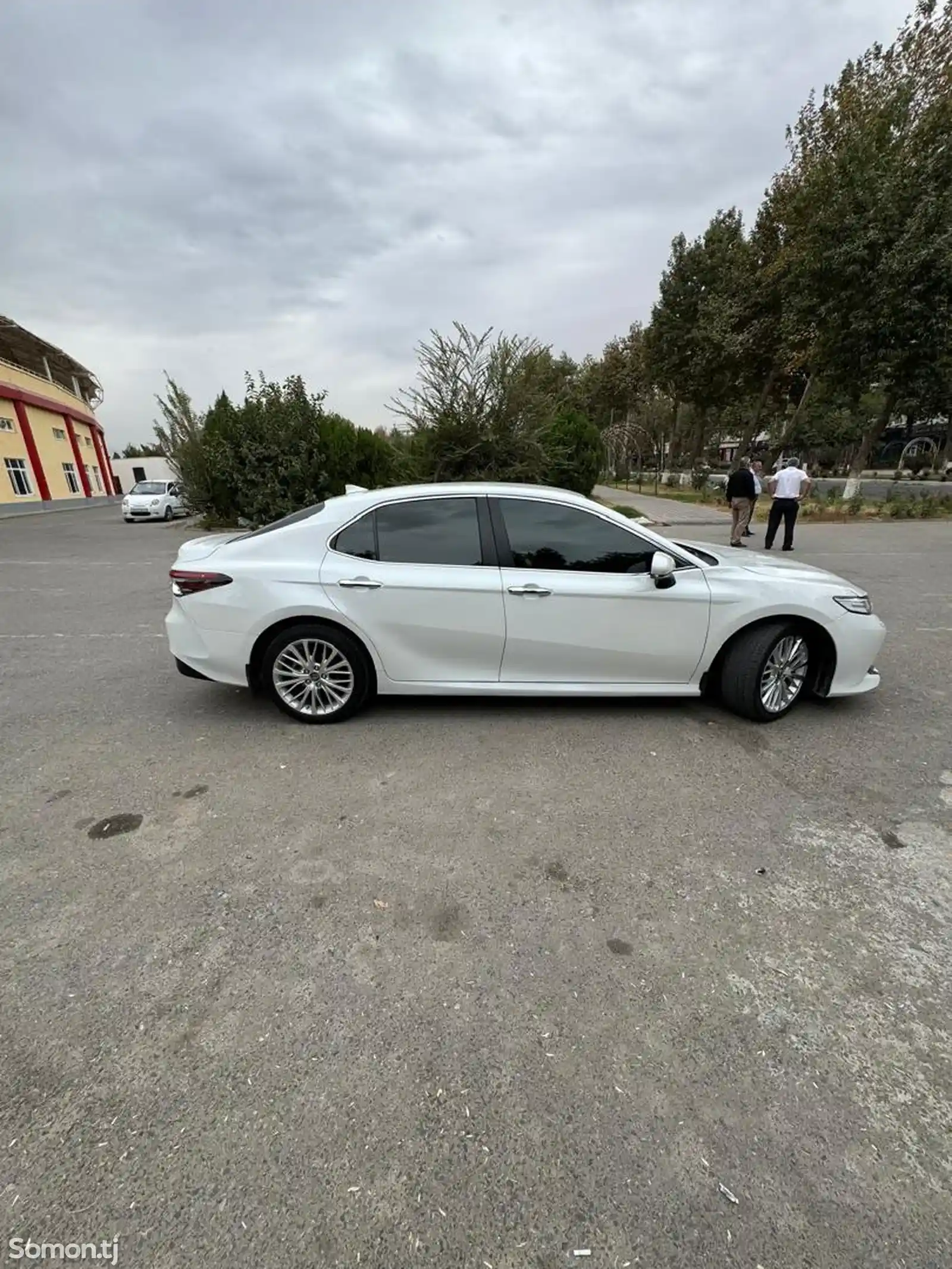 Toyota Camry, 2020-9