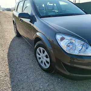 Opel Astra H, 2009