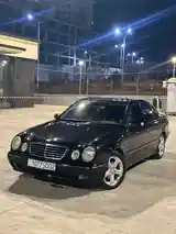 Mercedes-Benz E class, 2001-4