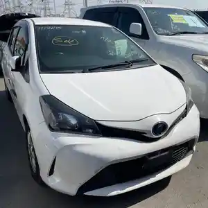 Toyota Vitz, 2015