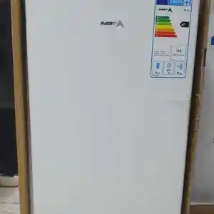 Холодильник 93 л