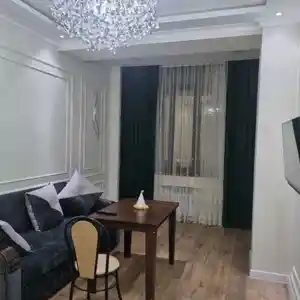 2-комн. квартира, 11 этаж, 56м², гостиница Хилтон