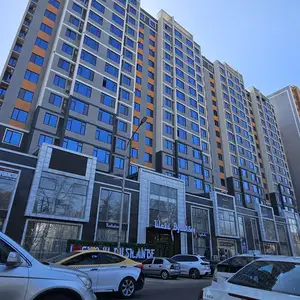 3-комн. квартира, 14 этаж, 120 м², Центр, стадион Спартак