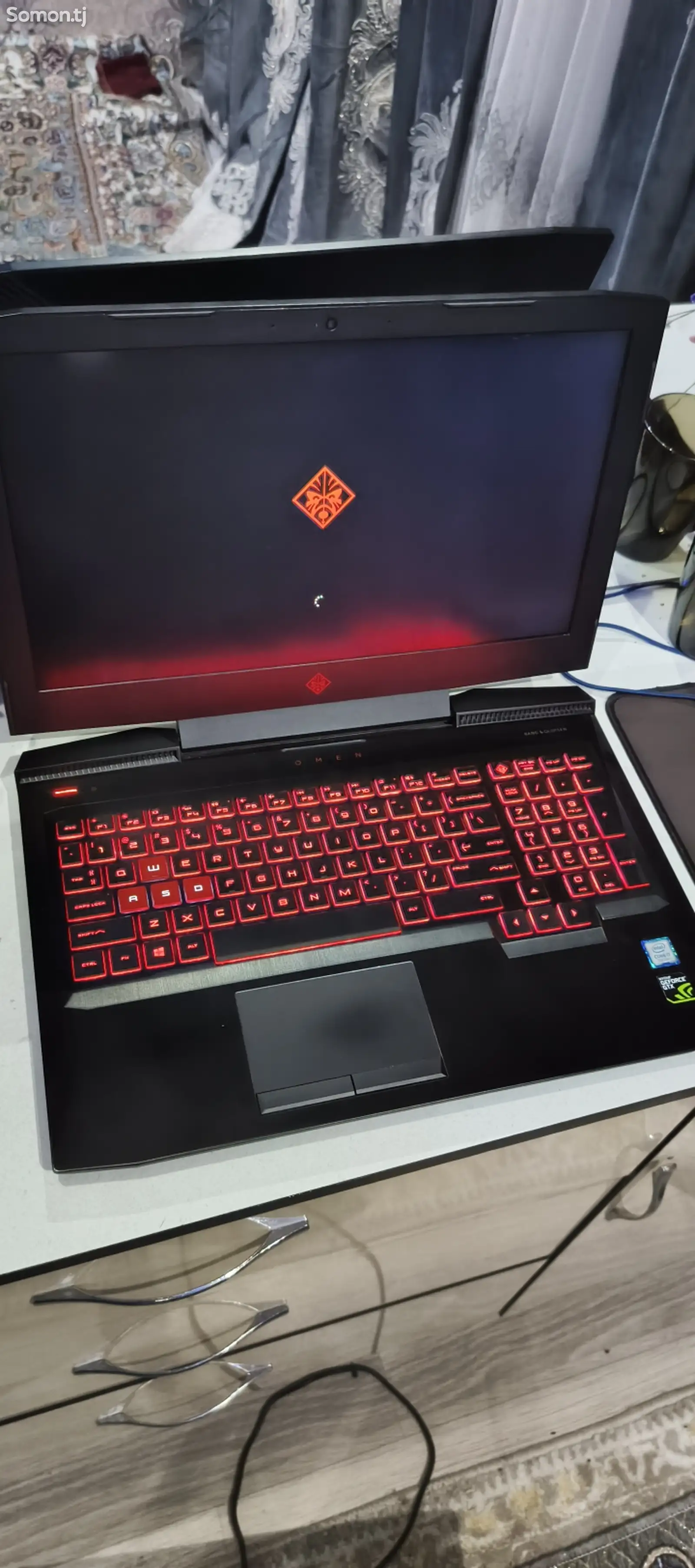 Игровой ноутбук HP Omen-1