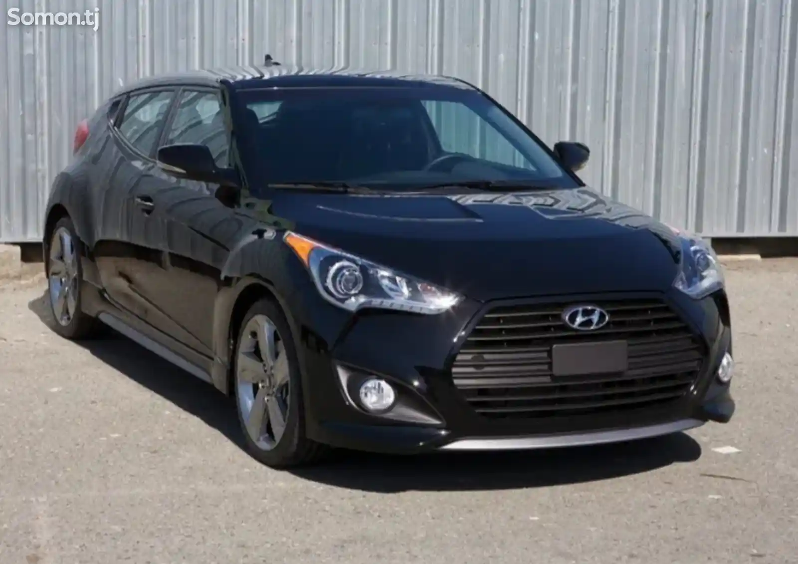 Лобовое стекло на Hyundai Veloster 2014