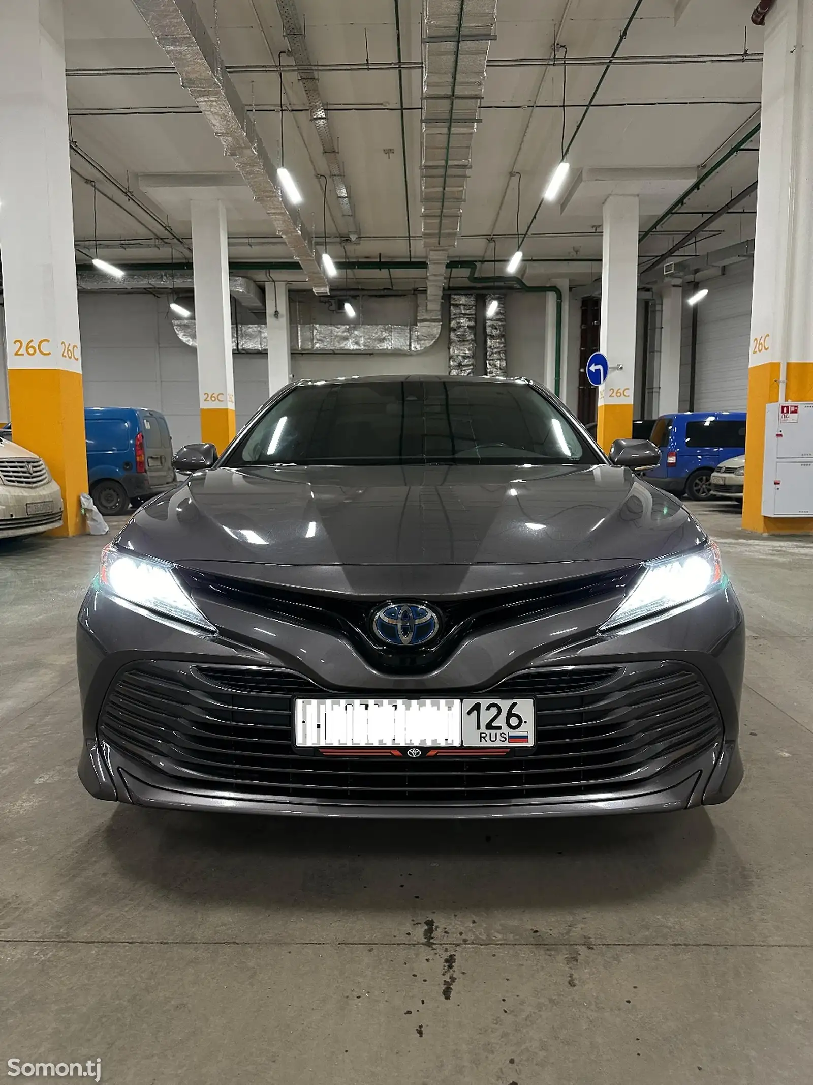 Toyota Camry, 2019-1