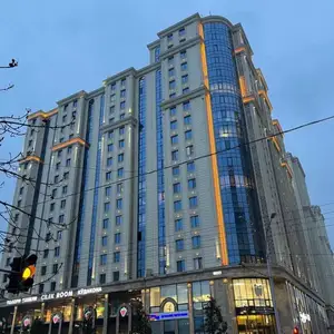 2-комн. квартира, 14 этаж, 78м², Шохмансур