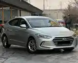 Hyundai Elantra, 2017-3