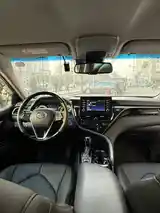 Toyota Camry, 2019-7